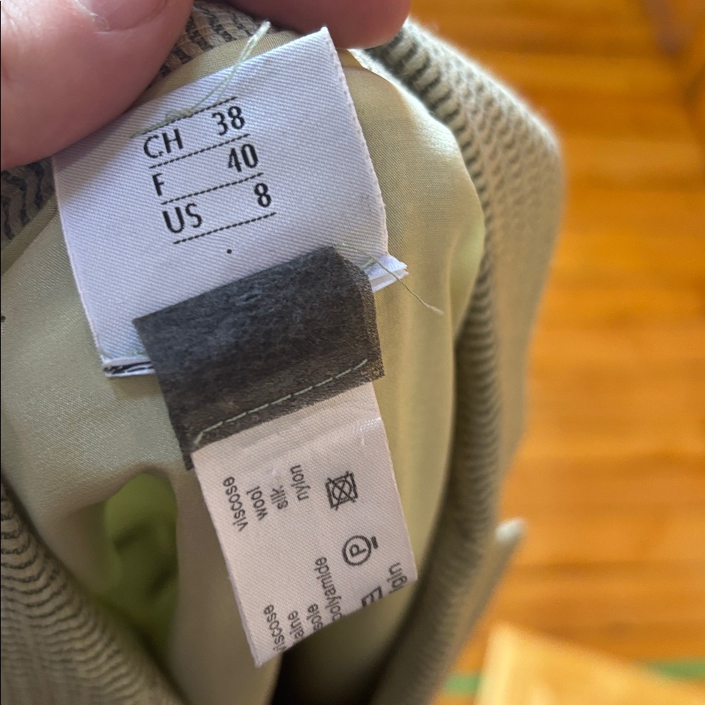 Akris Spring Green Women's Blazer - Picture 8 of 10